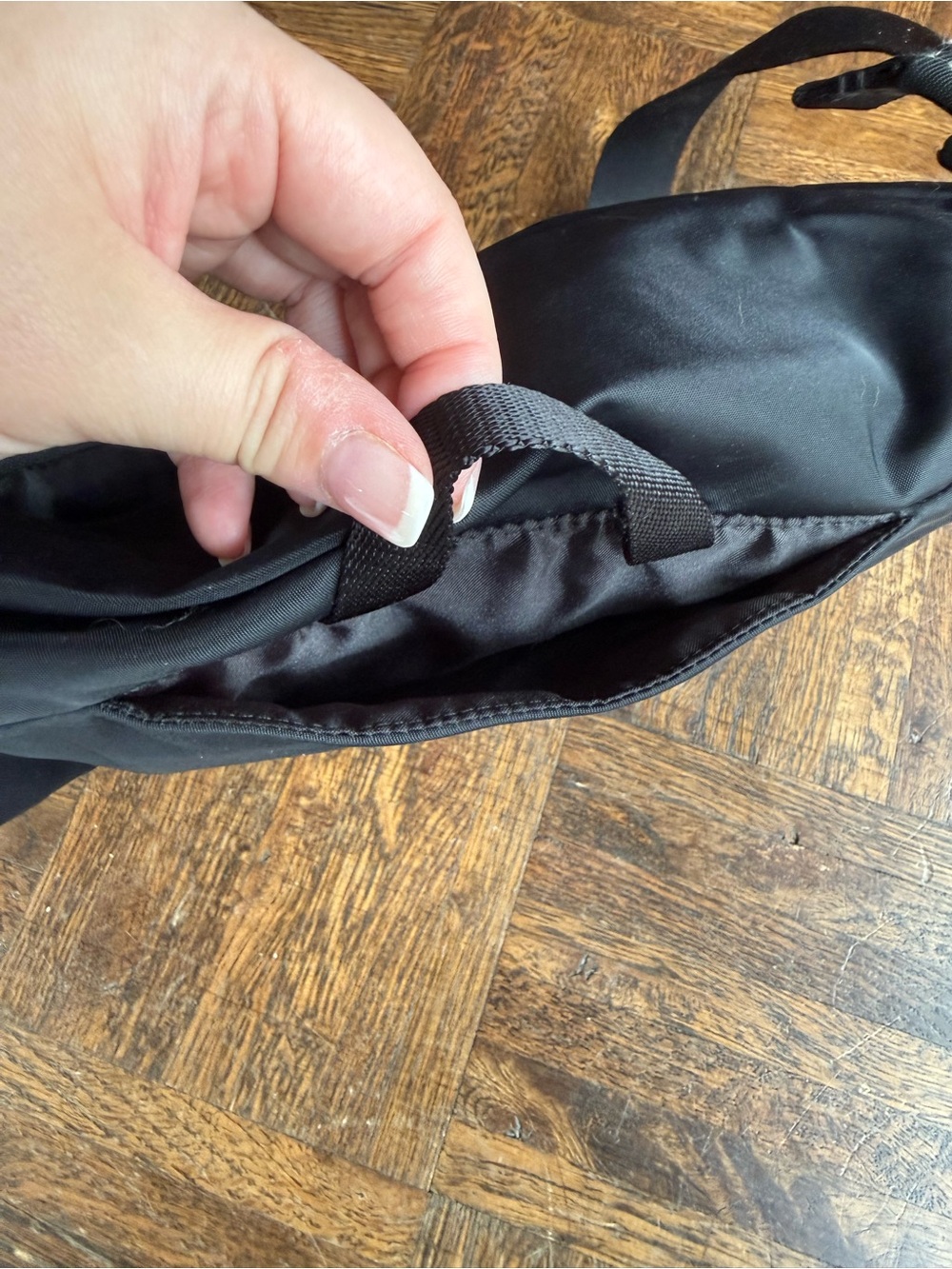 lululemon athletica Black Crossbody Waist Bag - Picture 6 of 6